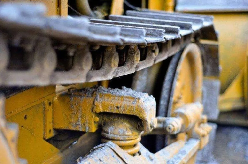 Excavator-undercarriage-1.jpg