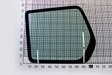 Стекло верхнее правое переднее Hyundai R140IC-8 Стекло верхнее правое переднее Hyundai R140IC-8