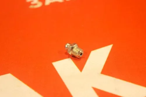 Тавотница (пресс-масленка), 8мм, 180°