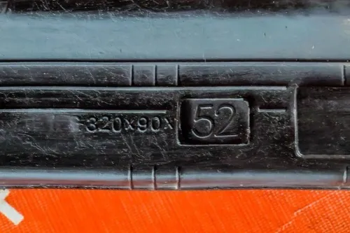 Резиновая гусеница 320x90x52 фото 4