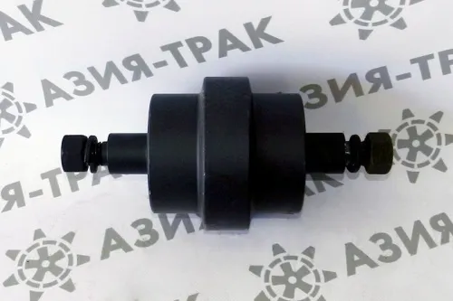 Опорный каток на Bobcat E45 (1)