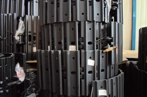 Гусеница металлическая Komatsu PC30MR (300/44L) фото 3 Гусеница металлическая Komatsu PC30MR (300/44L) фото 3