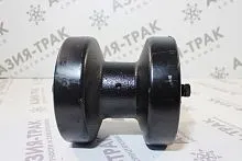 Опорный каток на Takeuchi передний TL8R2 Опорный каток на Takeuchi передний TL8R2