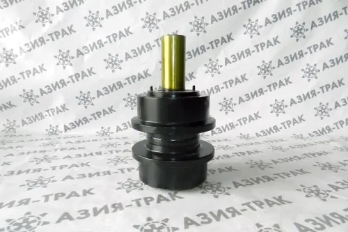 Поддерживающий каток на Komatsu D85A Поддерживающий каток на Komatsu D85A
