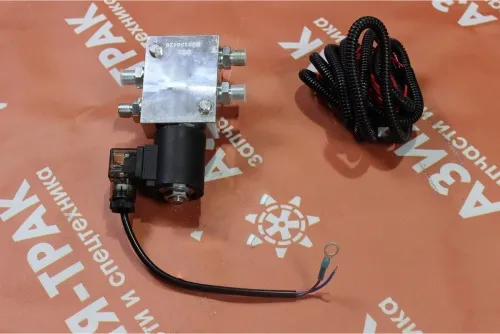Клапан для гидравлического быстросъема 12V