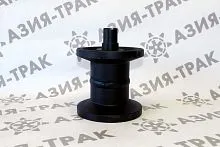 Поддерживающий каток на Komatsu PC28 (2) Поддерживающий каток на Komatsu PC28 (2)