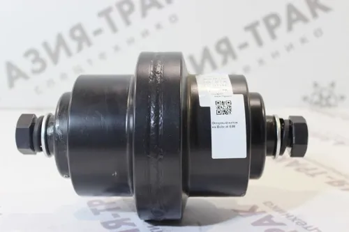 Опорный каток на Bobcat E46 Опорный каток на Bobcat E46