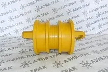 Опорный каток на Komatsu D155A двубортный Опорный каток на Komatsu D155A двубортный