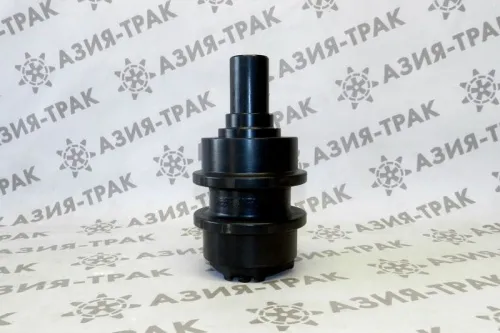 Поддерживающий каток на Hyundai R160 (2)