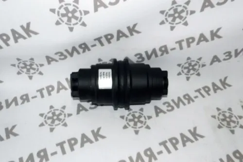 Опорный каток на Kubota K040