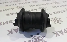 Опорный каток на Komatsu PC30 / PC30.7 двубортный Опорный каток на Komatsu PC30 / PC30.7 двубортный