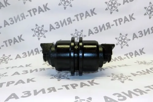 Опорный каток на Kubota K040 (1)