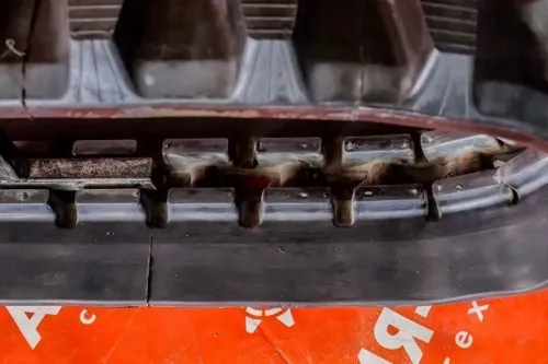 Резиновая гусеница 300x109x37N фото 3 Резиновая гусеница 300x109x37N фото 3