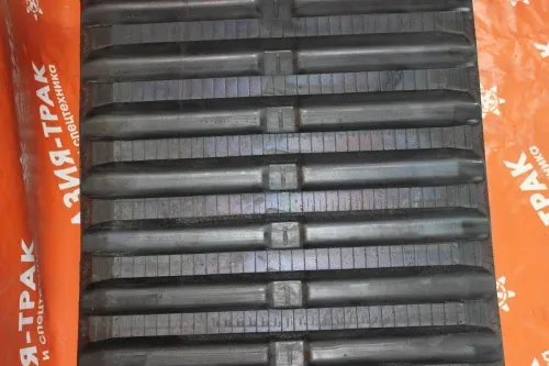 Резиновая гусеница 700x100x109 фото 4