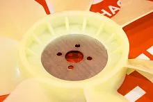 16292-74110, Вентилятор радиатора Hitachi EX40UR-3 (Kubota.V1505) 16292-74110, Вентилятор радиатора Hitachi EX40UR-3 (Kubota.V1505)