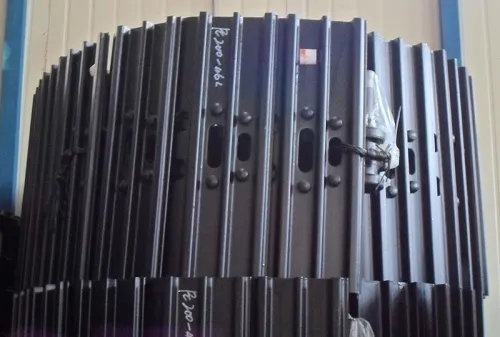 Гусеница металлическая Hitachi EX200-5 (600/46L) Гусеница металлическая Hitachi EX200-5 (600/46L)