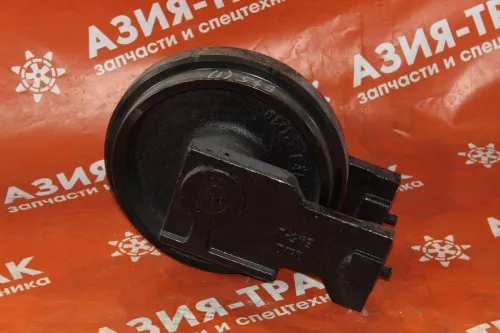 Колесо направляющее (ленивец) Bobcat E45 (1)
