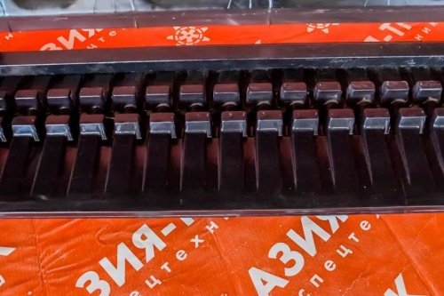 Резиновая гусеница 450x71x84 фото 3 Резиновая гусеница 450x71x84 фото 3