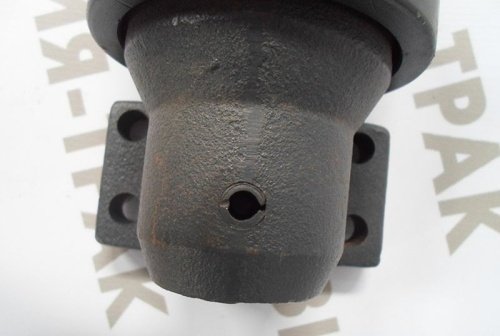 Поддерживающий каток на Komatsu PC60.5 фото 4 Поддерживающий каток на Komatsu PC60.5 фото 4