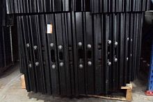 Гусеница металлическая Hitachi EX200 (600/47L)