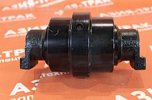 Опорный каток на Kubota K030 (2) Опорный каток на Kubota K030 (2)