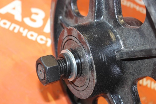 Колесо направляющее (ленивец) Yanmar C30R-1 фото 4 Колесо направляющее (ленивец) Yanmar C30R-1 фото 4