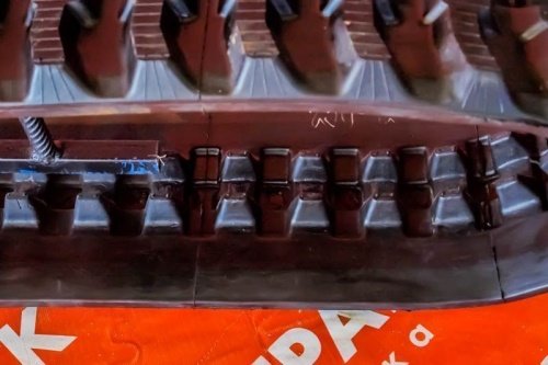 Резиновая гусеница 250x72x49 фото 3