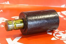 Поддерживающий каток на Yanmar B7 Поддерживающий каток на Yanmar B7