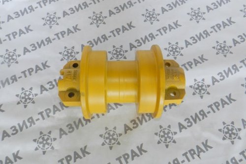 Опорный каток на Komatsu D65A Опорный каток на Komatsu D65A
