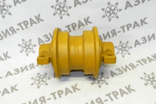 Опорный каток на Komatsu D31 Опорный каток на Komatsu D31