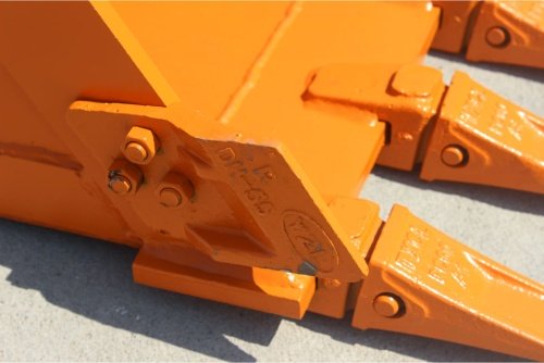 Ковш стандартный на Hitachi EX30 фото 6