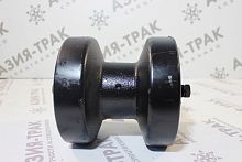 Опорный каток на Takeuchi передний TL8R2 Опорный каток на Takeuchi передний TL8R2