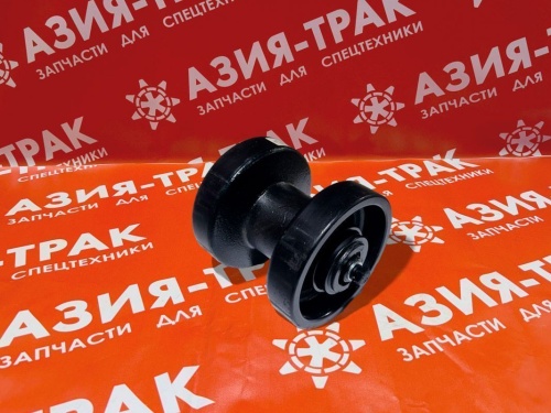 Опорный каток на Takeuchi задний TL10V2 фото 2 Опорный каток на Takeuchi задний TL10V2 фото 2