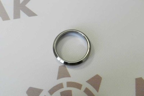 Седло выпускного клапана ДВС Komatsu 4D95 к-т 4 шт. фото 3 Седло выпускного клапана ДВС Komatsu 4D95 к-т 4 шт. фото 3