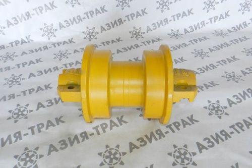 Опорный каток на Komatsu D65A фото 2