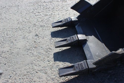 Ковш стандартный Komatsu PC28 фото 3