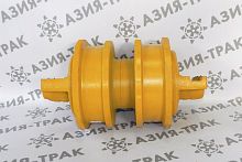 Опорный каток на Komatsu D85A двубортный Опорный каток на Komatsu D85A двубортный