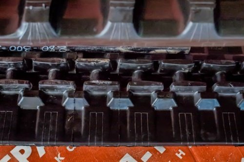 Резиновая гусеница 350x108x44 фото 3 Резиновая гусеница 350x108x44 фото 3