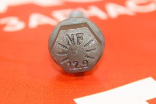 Болт для приводной звезды 16*1.5*53