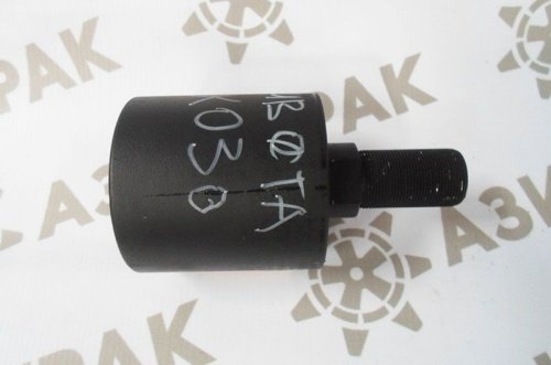 Поддерживающий каток на Kubota K030 Поддерживающий каток на Kubota K030