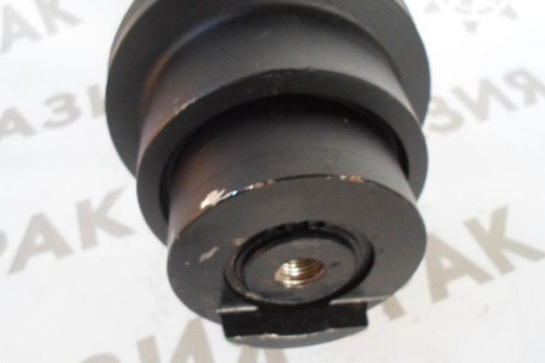 Опорный каток на KOBELCO SK50UR.3 резиновая лента фото 3