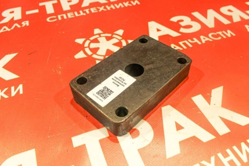 Вилка натяжителя на Komatsu PC30 фото 2 Вилка натяжителя на Komatsu PC30 фото 2