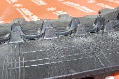 Резиновая гусеница 330x84x41 фото 4 Резиновая гусеница 330x84x41 фото 4