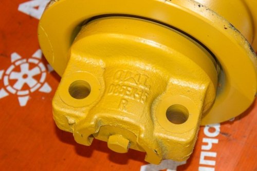 Опорный каток Komatsu D85EX-15 D/F фото 3