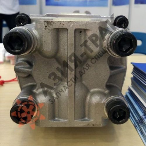 Гидравлический насос Komatsu PC25-1/PC38UU-2, 705-41-08080 фото 3