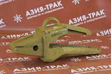 Адаптер для коронки ковша правый Caterpillar J550 Адаптер для коронки ковша правый Caterpillar J550