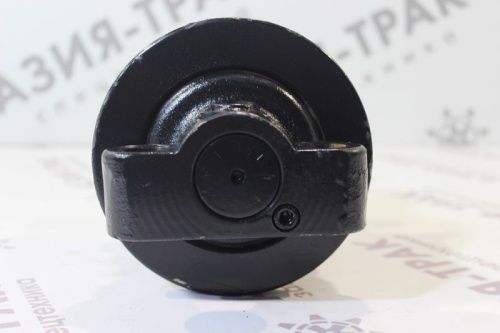 Опорный каток на Hyundai R80-7 фото 3