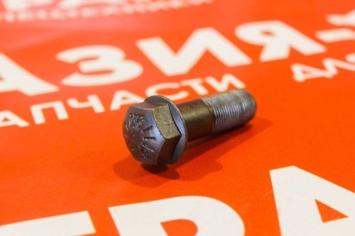 Болт для приводной звезды 18*1.5*56F