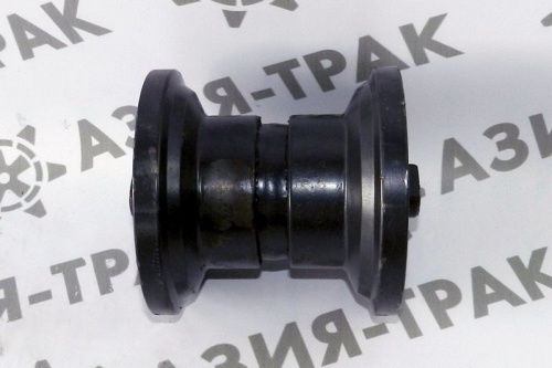 Опорный каток на Yanmar B3 (1)