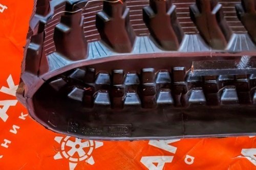 Резиновая гусеница 250x72x64 фото 3